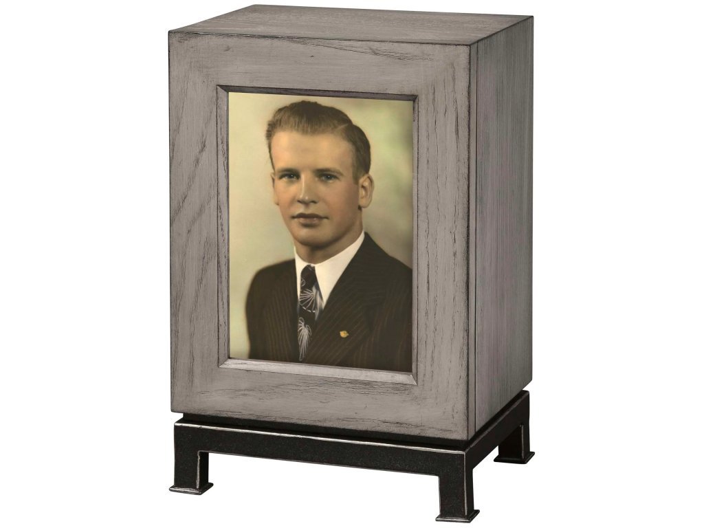 Metro Portrait Urn
