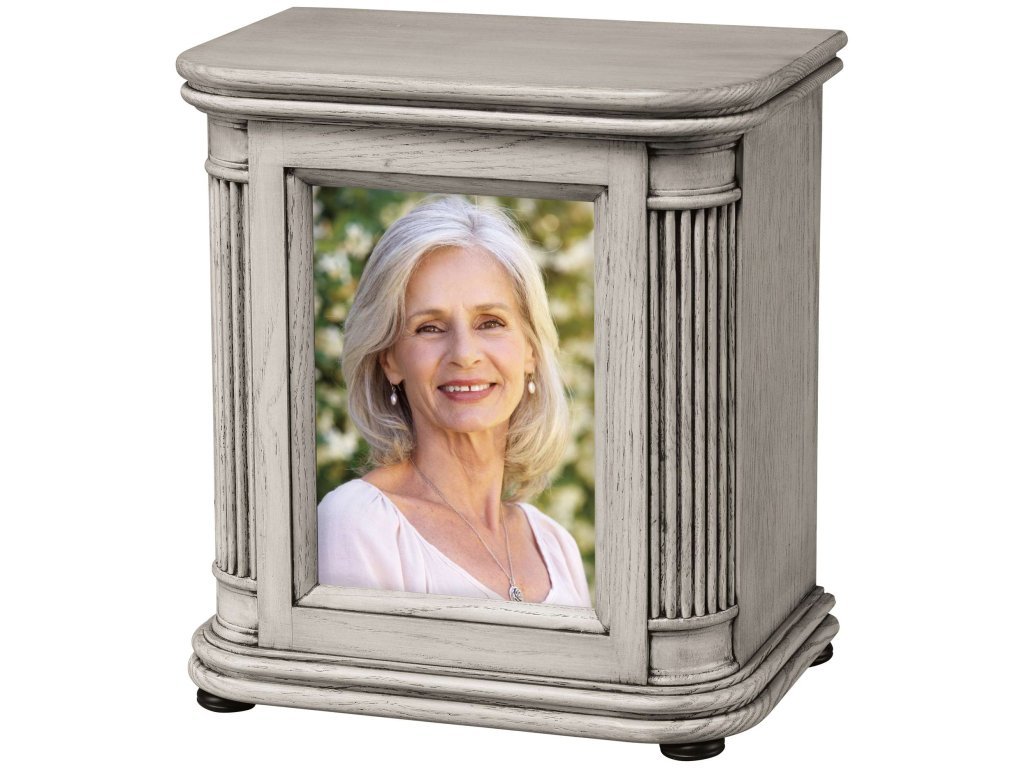 Honor Iv Portrait Urn