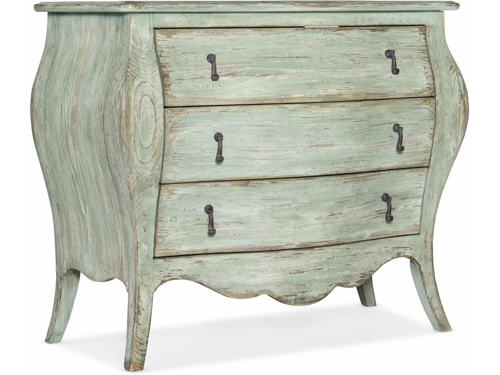 Traditions Bachelors Chest